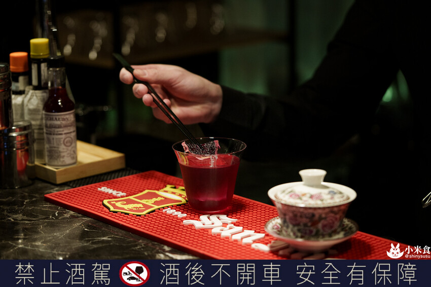 台北市信義區台北市信義區老王炸烤|2025平價串燒、炸物、海鮮、宵夜歡唱與調酒,台北超chill夜生活聚餐推薦!