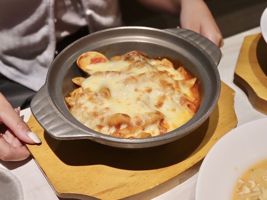 麵食主義｜雲林斗六高CP值大份量義式餐館！百元價吃到奧利塔橄欖油＋手工醬料太划算。學生寶藏餐廳 – 艾瑞絲的吃貨日常