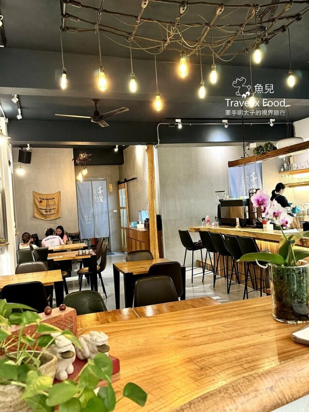 桃園藝文特區質感早午餐,鄉村風建築,全新品牌C6喜遛咖啡 - 魚兒 x 牽手明太子的「視」界旅行