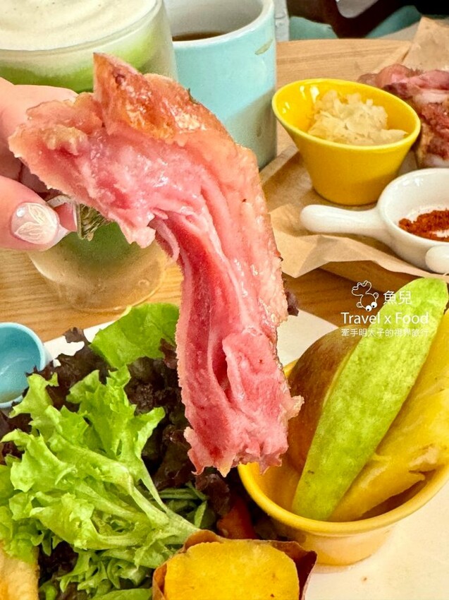 桃園藝文特區質感早午餐,鄉村風建築,全新品牌C6喜遛咖啡 - 魚兒 x 牽手明太子的「視」界旅行