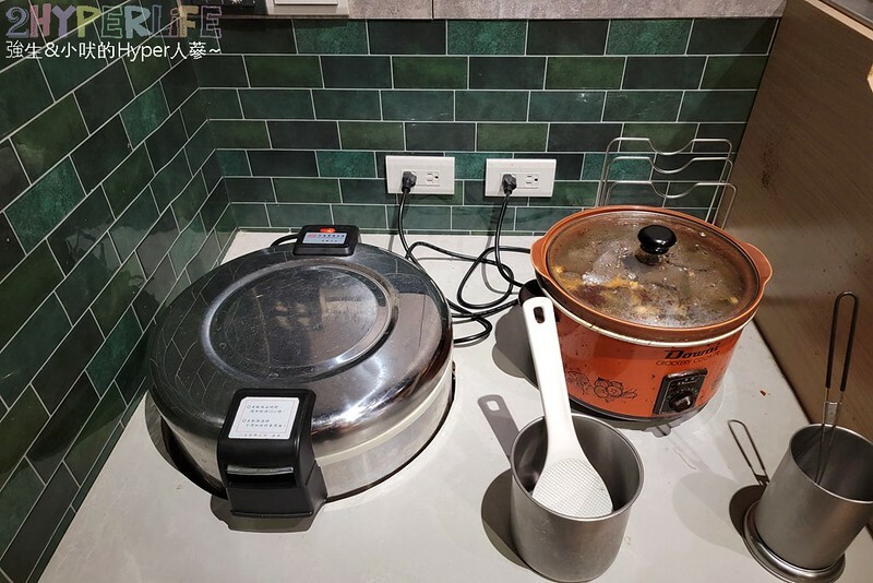 崇德路上這鍋不簡單!泰式南洋湯頭酸辣帶勁,還有豐富自助吧吃到飽哦!