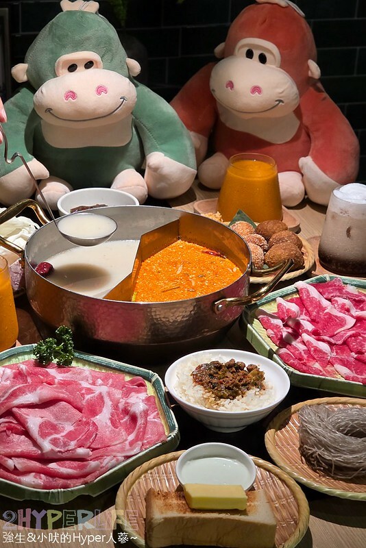 崇德路上這鍋不簡單!泰式南洋湯頭酸辣帶勁,還有豐富自助吧吃到飽哦!