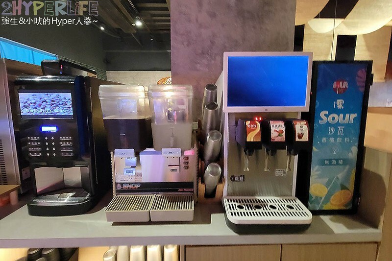 崇德路上這鍋不簡單!泰式南洋湯頭酸辣帶勁,還有豐富自助吧吃到飽哦!