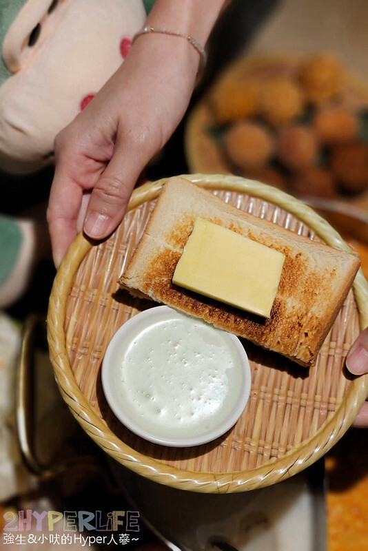 崇德路上這鍋不簡單!泰式南洋湯頭酸辣帶勁,還有豐富自助吧吃到飽哦!
