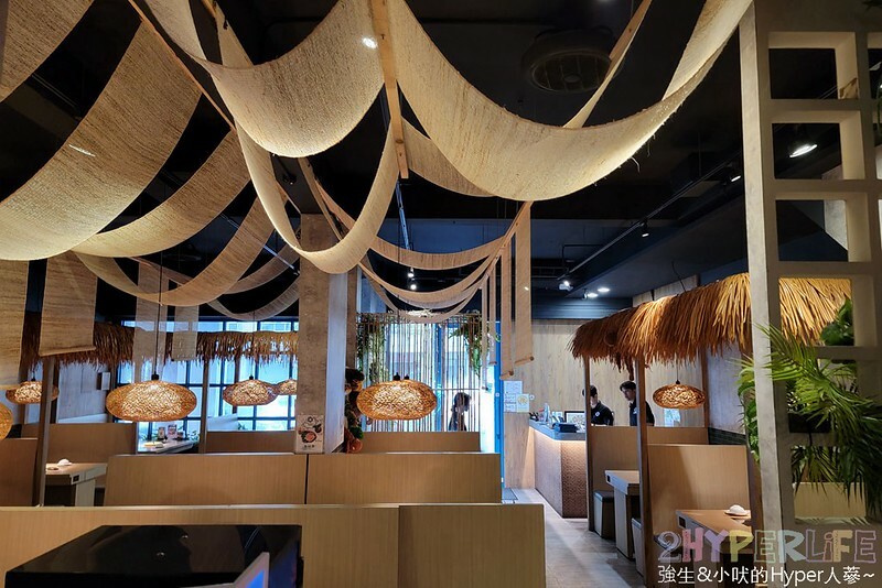 崇德路上這鍋不簡單!泰式南洋湯頭酸辣帶勁,還有豐富自助吧吃到飽哦!