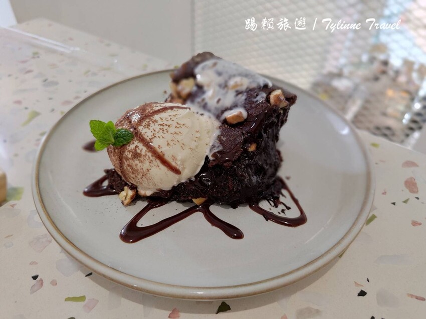 雲林咖啡廳推薦「樂麥咖啡」早午餐 下午茶，巴斯克蛋糕鬆餅必點。