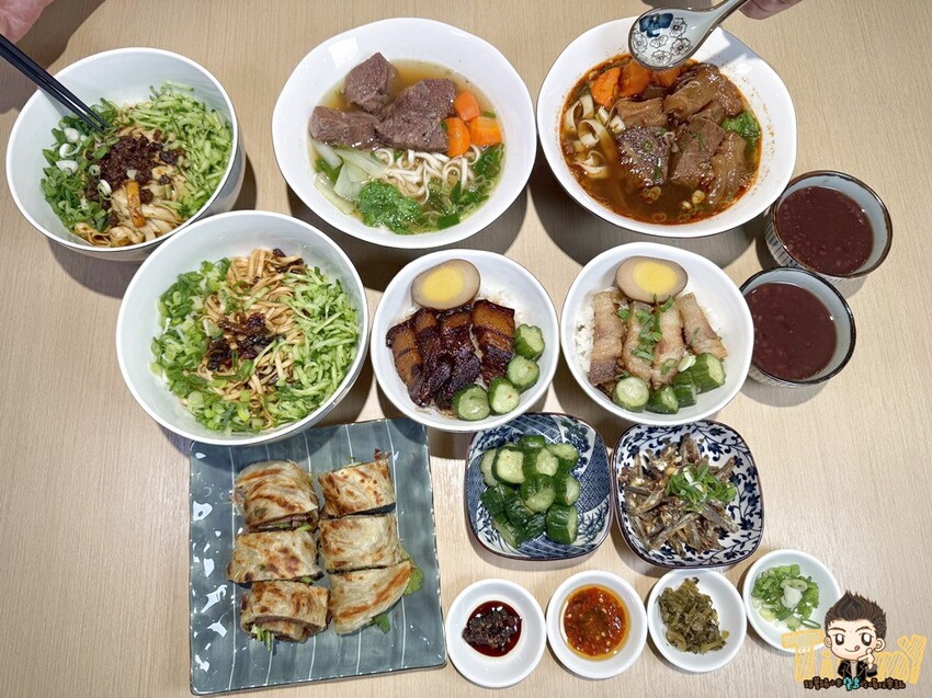 新竹縣竹北市一頭牛只有3KG的臉頰肉做的牛肉麵你們吃過了嗎? 限時限量的手作湖南臘肉飯絕對讓你齒頰留香！- 跟著踢小米吃喝玩樂趣