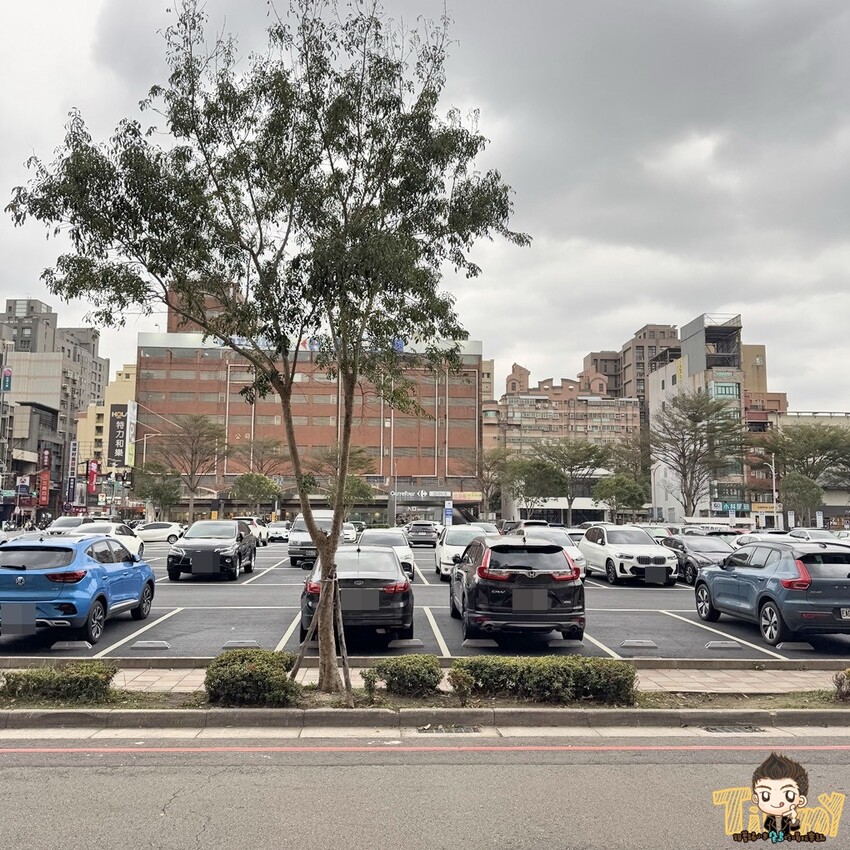 新竹縣竹北市一頭牛只有3KG的臉頰肉做的牛肉麵你們吃過了嗎? 限時限量的手作湖南臘肉飯絕對讓你齒頰留香！- 跟著踢小米吃喝玩樂趣