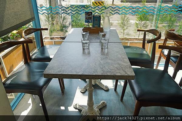 {台中美食}成真咖啡 台中首店𝗖𝗼𝗺𝗲𝗧𝗿𝘂𝗲 𝗖𝗔𝗙𝗘開幕