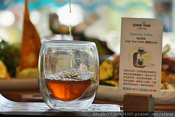 {台中美食}成真咖啡 台中首店𝗖𝗼𝗺𝗲𝗧𝗿𝘂𝗲 𝗖𝗔𝗙𝗘開幕