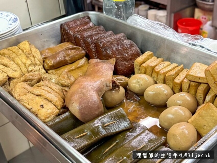 2024 最新 台北美食推薦》周記手工家常麵 一家位於台北城中市場,人情味點滿、味道非常傳統的台北麵食館開箱 - 理智派的生活手札