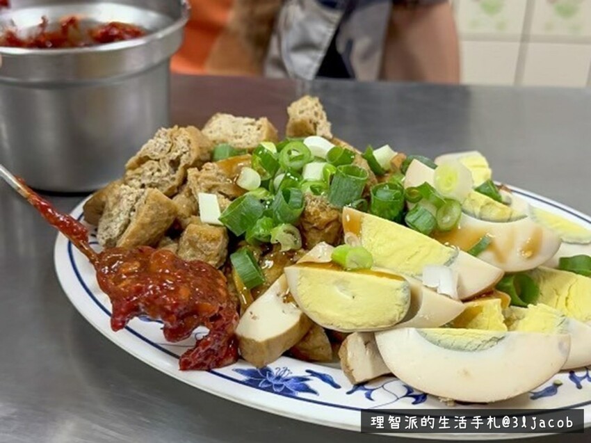 2024 最新 台北美食推薦》周記手工家常麵 一家位於台北城中市場,人情味點滿、味道非常傳統的台北麵食館開箱 - 理智派的生活手札