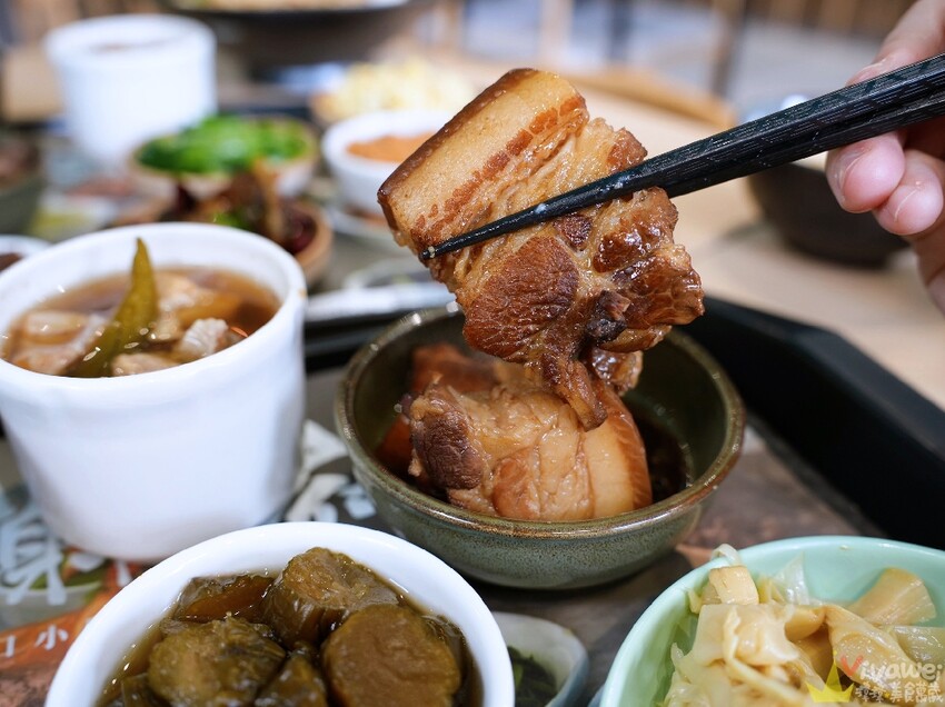 【謝府小碗菜】內用最低只要29元就能享有免費白飯,清粥,豆花,飲料無限供應!