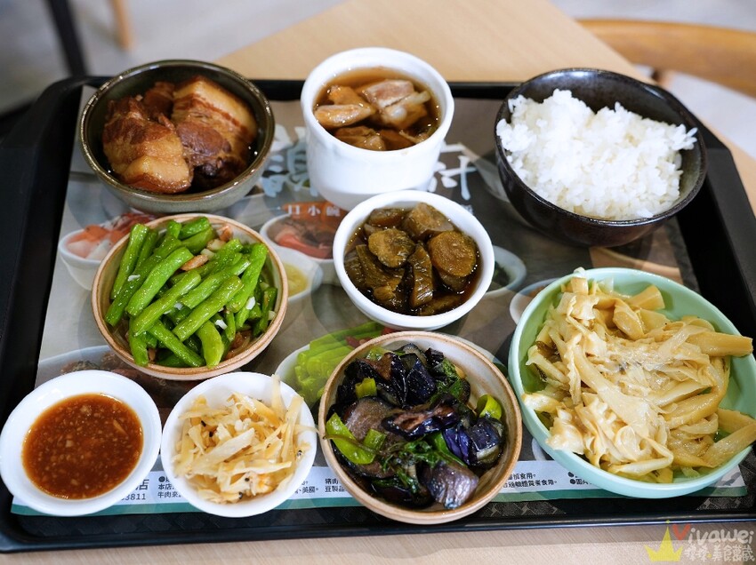 【謝府小碗菜】內用最低只要29元就能享有免費白飯,清粥,豆花,飲料無限供應!