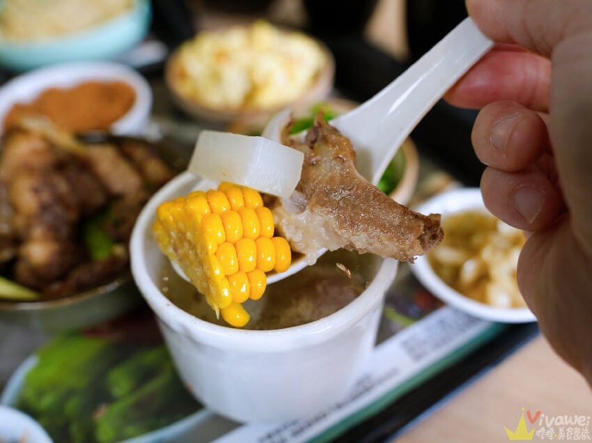 【謝府小碗菜】內用最低只要29元就能享有免費白飯,清粥,豆花,飲料無限供應!