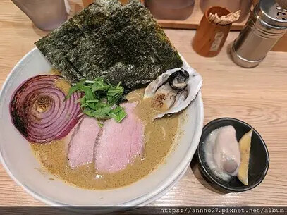 二屋牡蠣拉麵專門店
