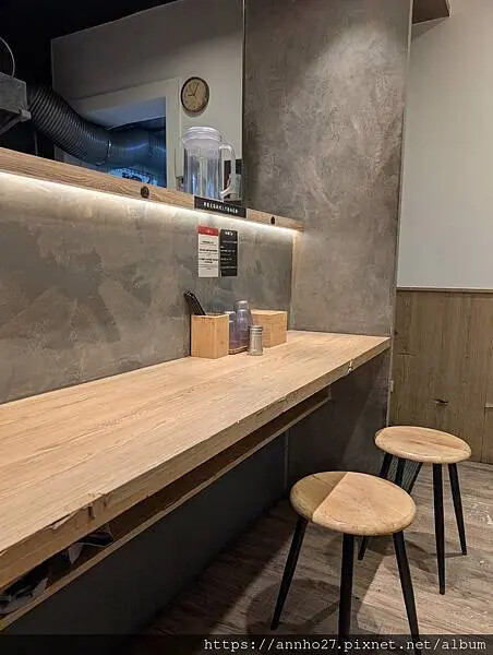 二屋牡蠣拉麵專門店