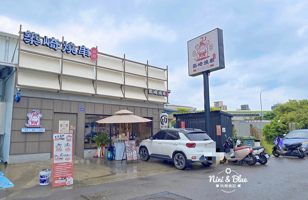 軌道車送餐的燒肉吃到飽，厚切牛排、小豬燒、生食級干貝吃到爽