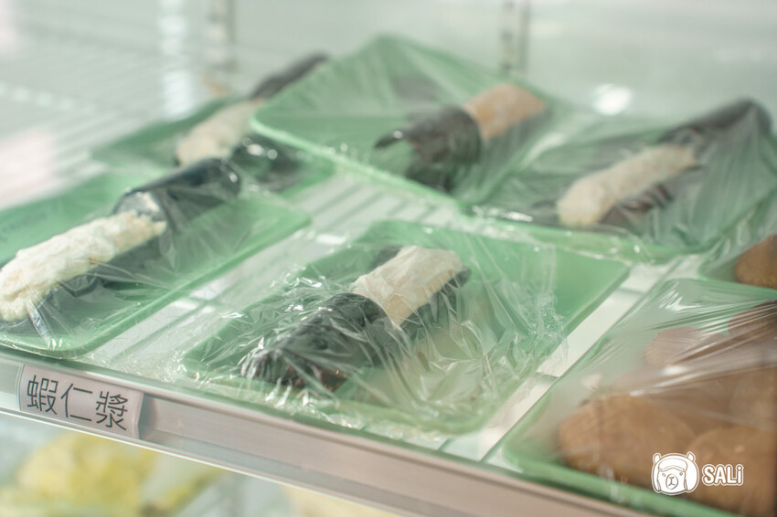 久桃石頭火鍋|台中勤美火鍋推薦,蔬果大骨雞骨乳白高湯現炒爆香,下午時段不休息 - 莎笠,小日子