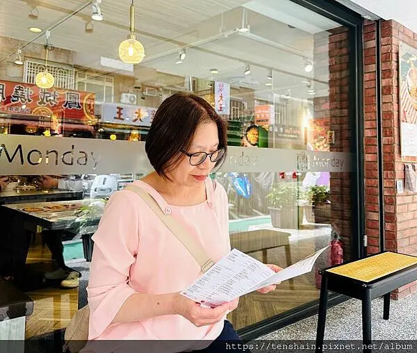 Monday 蔬食料理候位區