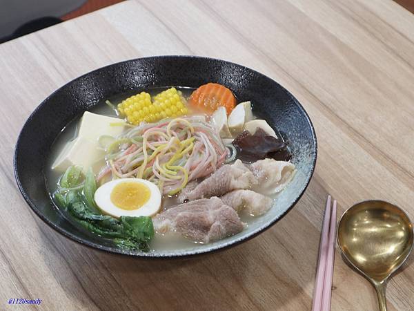 彩虹麵4.JPG 彩虹麵4.JPG