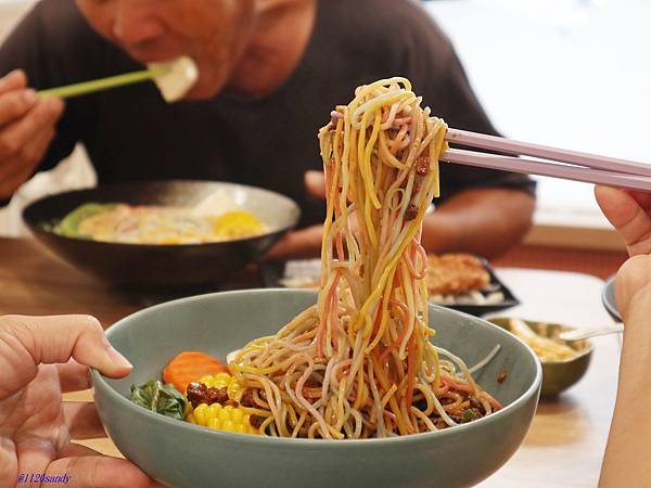 彩虹麵9.JPG 彩虹麵9.JPG