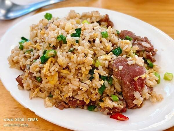 /tmp/php4NvtIt /tmp/php4NvtIt