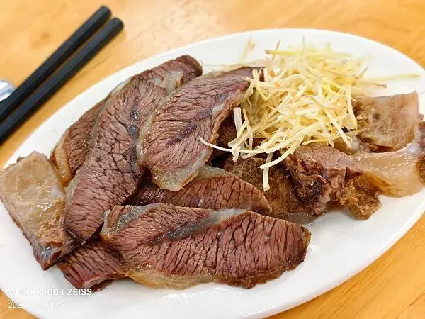 /tmp/phpPOarax /tmp/phpPOarax