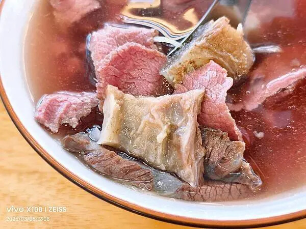 /tmp/php0ihnNw /tmp/php0ihnNw