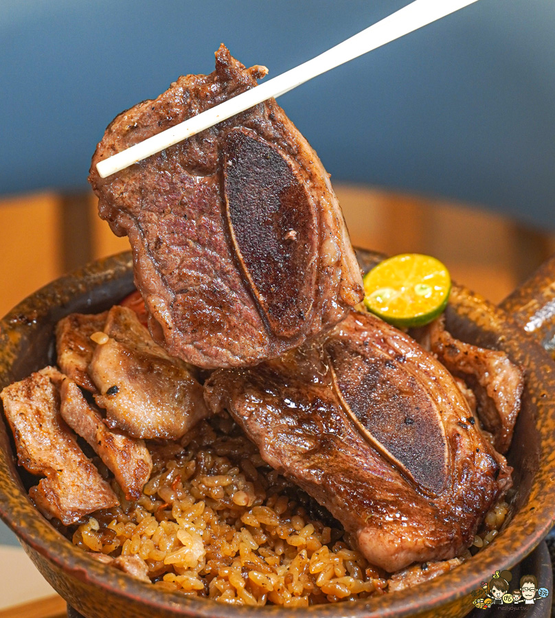 高雄必吃新店 Mochi Mochi鬆餅屋，隱藏美味現烤現煎 極上の釜飯 X 高雄首間全台第一極上釜飯登場 - 跟著尼力吃喝玩樂＆親子生活