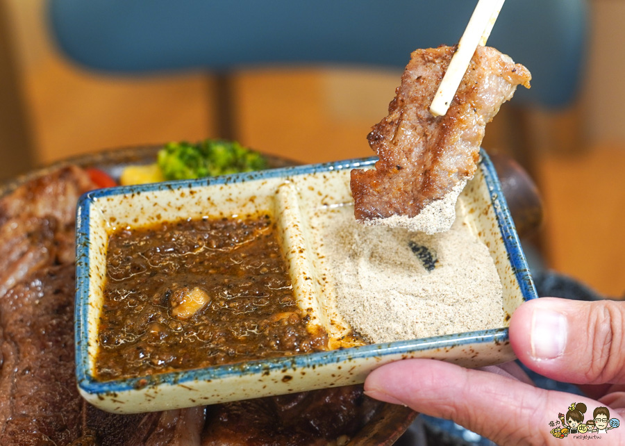 高雄必吃新店 Mochi Mochi鬆餅屋，隱藏美味現烤現煎 極上の釜飯 X 高雄首間全台第一極上釜飯登場 - 跟著尼力吃喝玩樂＆親子生活