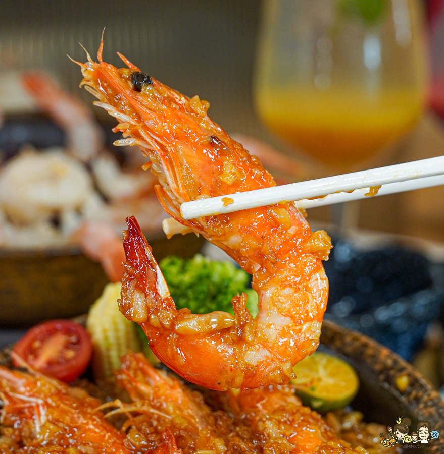 高雄必吃新店 Mochi Mochi鬆餅屋，隱藏美味現烤現煎 極上の釜飯 X 高雄首間全台第一極上釜飯登場 - 跟著尼力吃喝玩樂＆親子生活