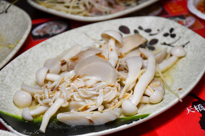 中永和最好吃的鵝肉店，Q嫩不會柴，煙燻口味超好吃