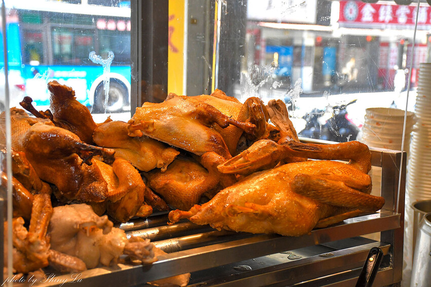 中永和最好吃的鵝肉店，Q嫩不會柴，煙燻口味超好吃