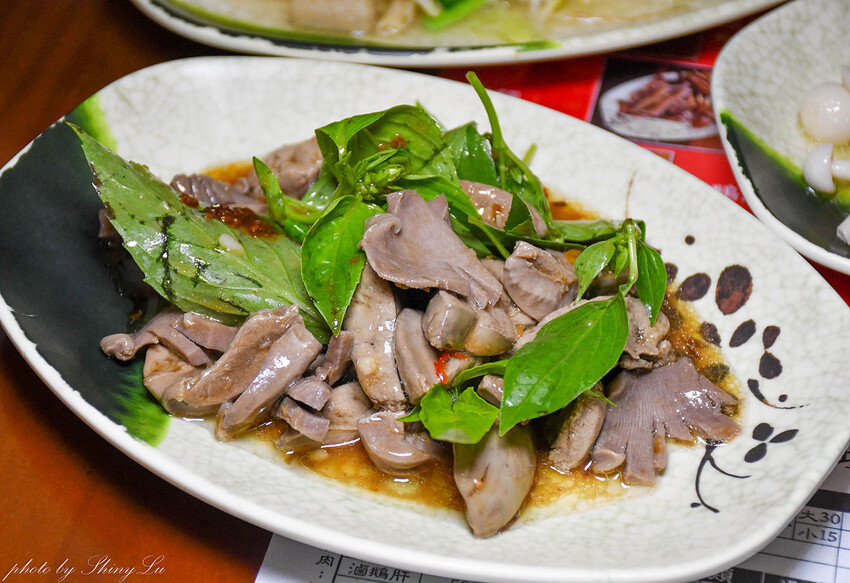 中永和最好吃的鵝肉店，Q嫩不會柴，煙燻口味超好吃