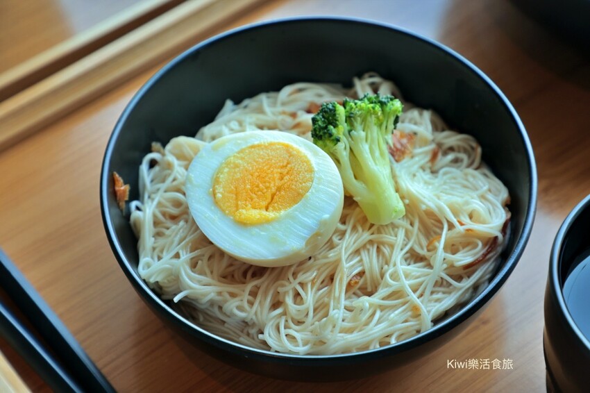 彰化韓式露營咖啡廳！溪湖拾貳早午餐套餐單點都澎湃，CP值超高。