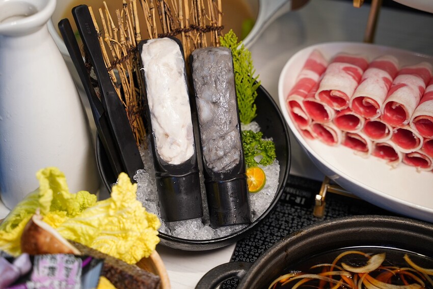 新竹最時髦的自助吧個人火鍋「陳阿姨火鍋灶咖」插旗竹北啦！整體不論是湯頭、肉品、海鮮，品質都不馬虎，下次聚餐、約會，來找陳阿姨就對了！ - 阿華田的美食日記