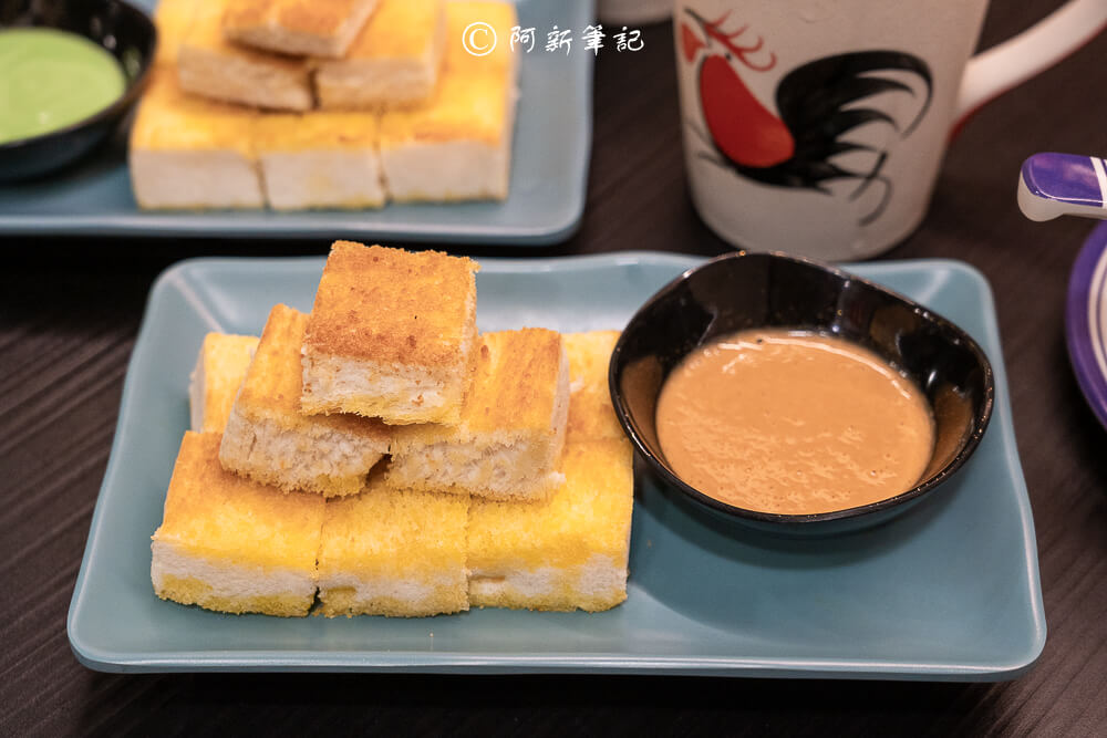 一中街美食必吃! 阿瑞ma泰國55船麵百元泰國船麵,特色火山排骨秒飛泰國。