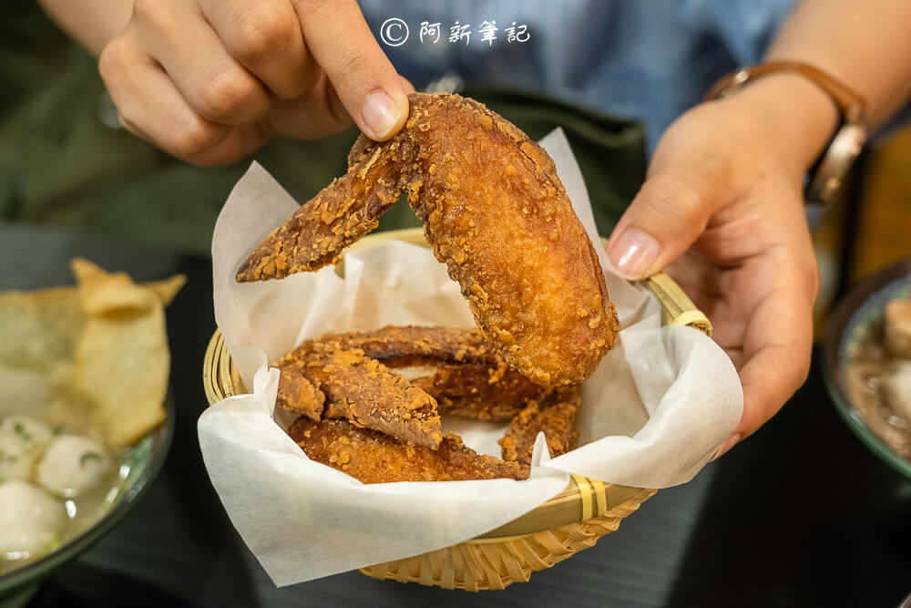 一中街美食必吃! 阿瑞ma泰國55船麵百元泰國船麵,特色火山排骨秒飛泰國。