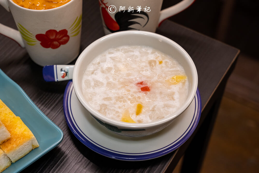 一中街美食必吃! 阿瑞ma泰國55船麵百元泰國船麵,特色火山排骨秒飛泰國。