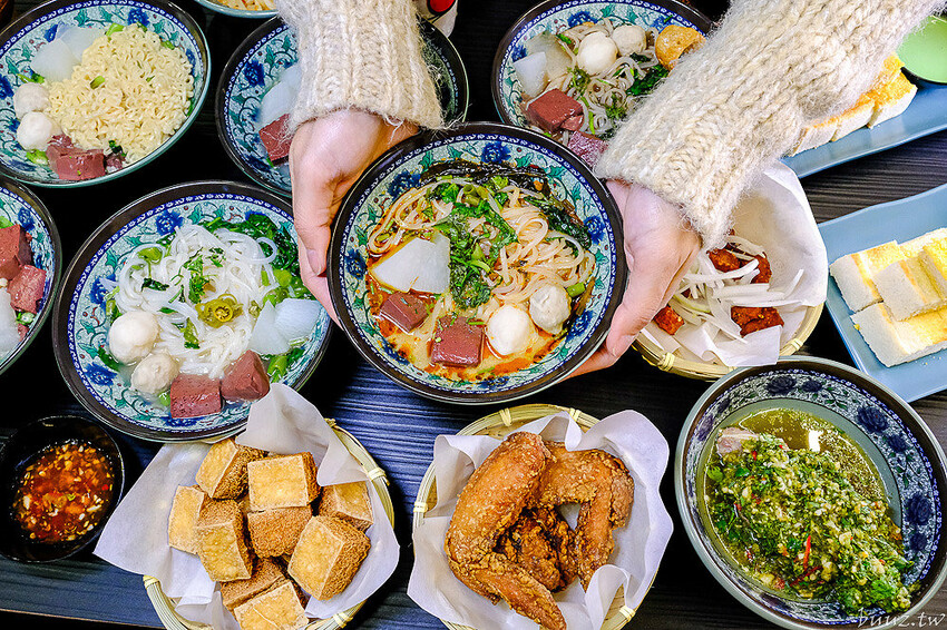 80年日式老宅吃傳統船麵、豬骨湯麵，阿瑞Ma泰國55船麵，吃船麵搭火山排骨、烤土司吃濃濃泰式風味！
