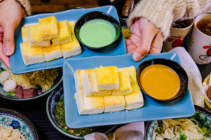 80年日式老宅吃傳統船麵、豬骨湯麵，阿瑞Ma泰國55船麵，吃船麵搭火山排骨、烤土司吃濃濃泰式風味！