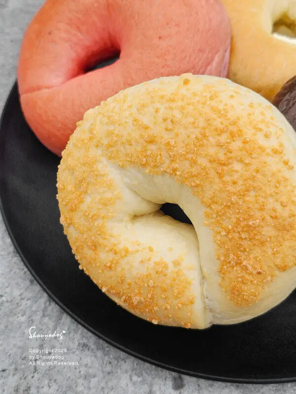 【貝果推薦】查理布朗水嫩貝果 北海道牛乳 白醬燻雞 草莓牛奶 【貝果推薦】查理布朗水嫩貝果 北海道牛乳 白醬燻雞 草莓牛奶