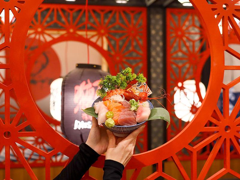 新竹日本料理！今日魚市浮誇生魚片船CP值超高，黑鮪魚套餐一次滿足。