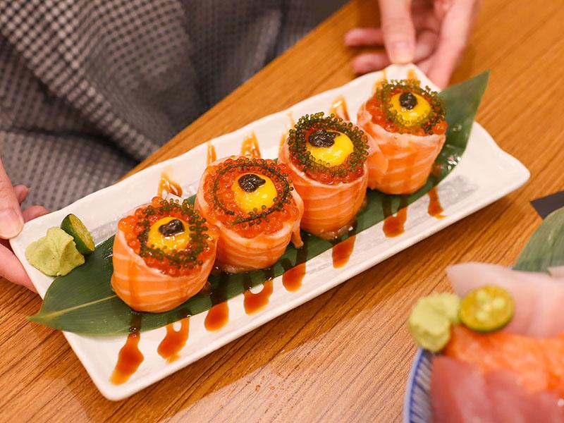 新竹日本料理！今日魚市浮誇生魚片船CP值超高，黑鮪魚套餐一次滿足。