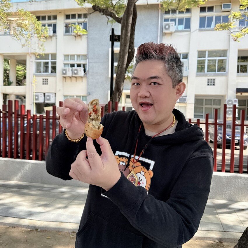 新竹縣竹北市像火山爆發一樣的水煎包你們看過嗎?