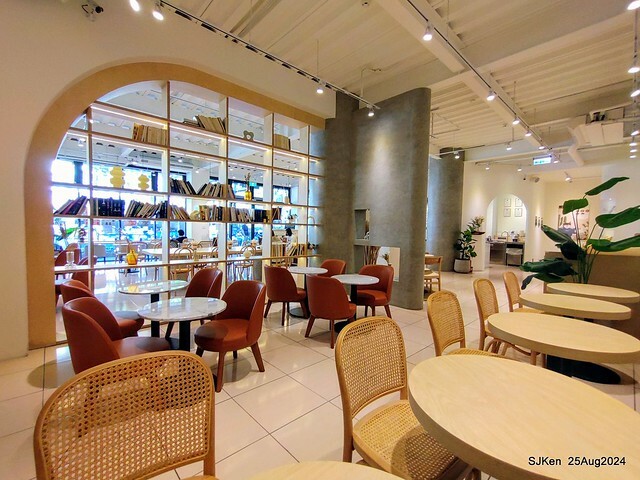 (台中韓系風格咖啡廳)「Mini.D Coffee 台中綠川館」(Mini D.Coffee Shop), Taichung, Taiwan, SJKen, Aug 25,2024.