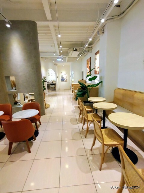 (台中韓系風格咖啡廳)「Mini.D Coffee 台中綠川館」(Mini D.Coffee Shop), Taichung, Taiwan, SJKen, Aug 25,2024.
