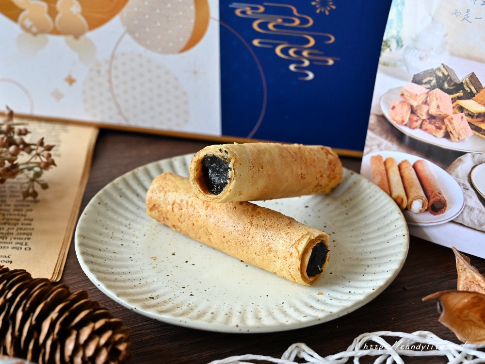 曉翮流域｜台中超狂伴手禮！浮誇系厚餡夾心、滿餡蛋捲、香脆米果，包裝精緻，現場免費試吃 - 糖糖's 享食生活