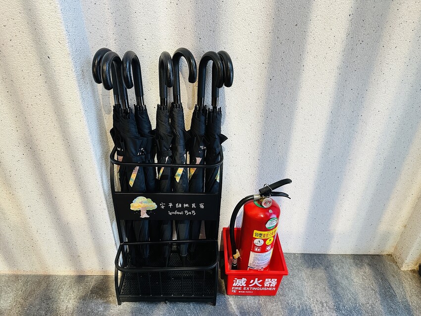 【安平胡桃民宿】台南安平包棟民宿推薦！帶你體驗獨特景觀泡腳池